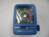 �A�i���O���[�^�[